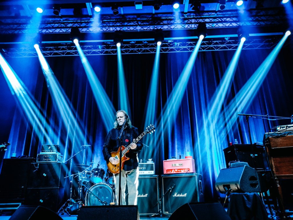 Warren Haynes (Gov’t Mule), Globe,&nbsp;Vienna