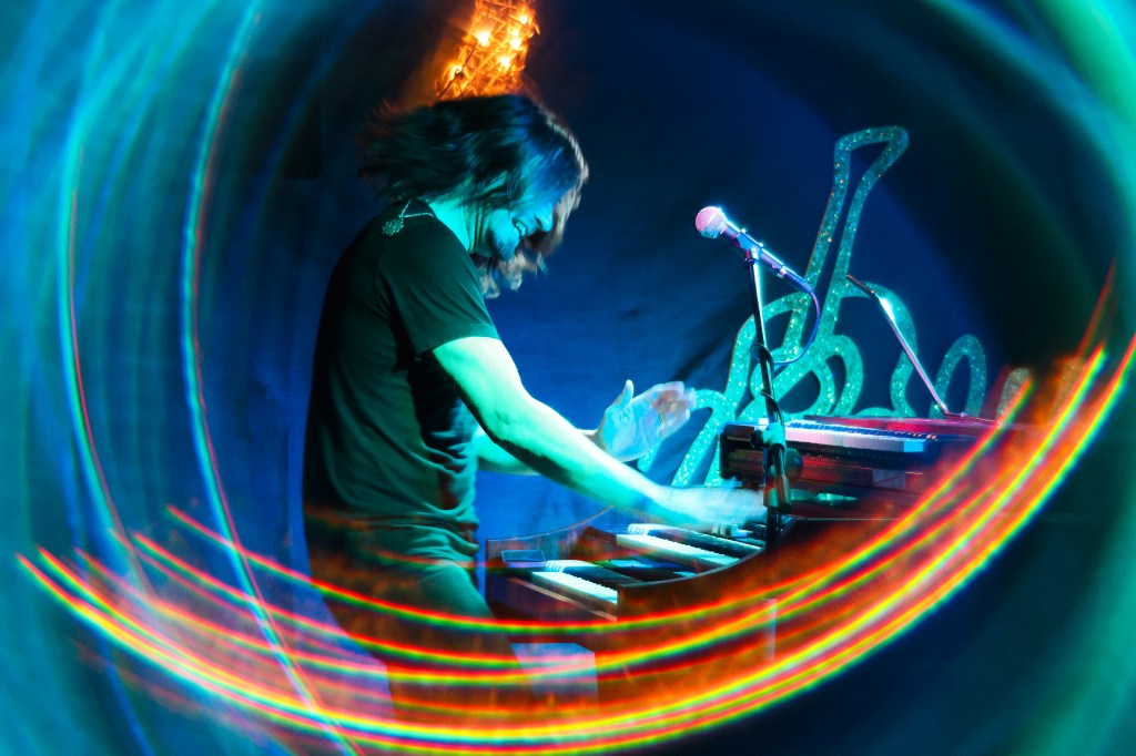 Lachy Doley Group – “Bluesiana” –&nbsp;Velden